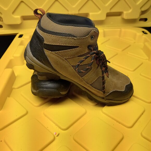 Ozark Trail hiking sneakers for kids, size 3Y, excellent condition! - Picture 6 of 10
